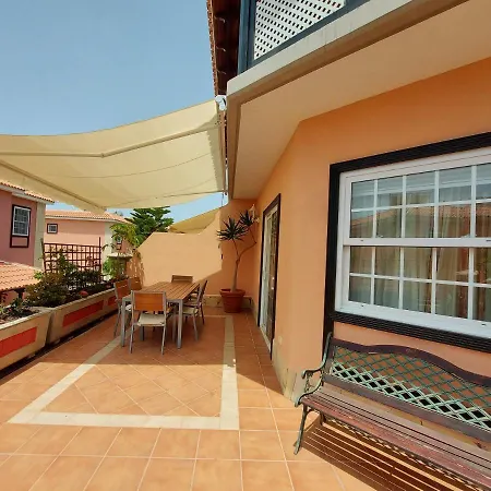 ヴィラ Villa Capitana Costa Adeje Tenerife Speedy Wi-Fi アデヘ